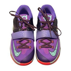 Nike KD 7 VII Lightening Grape Sneaker